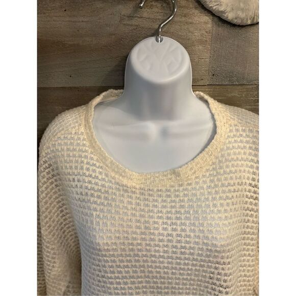 Lemon Tree S cream oversized see thru cropped short sleeve layering sweater - Picture 3 of 6
